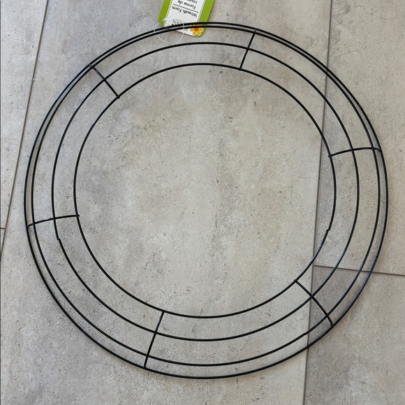 FLORAL GARDEN 14” Wreath Rings (4 total) - Picture 7 of 7